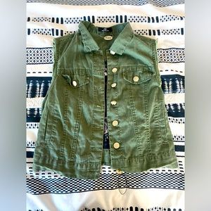 Ali & Kris Green army vest